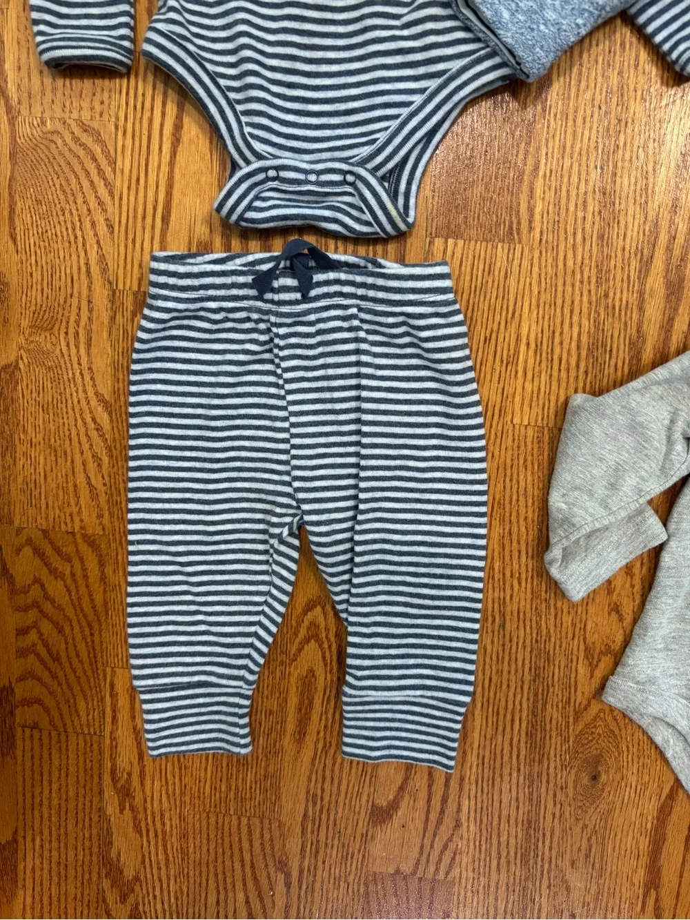 Baby Gap 3-6 months blue outfit and sweater bundle bear ears baby boy
